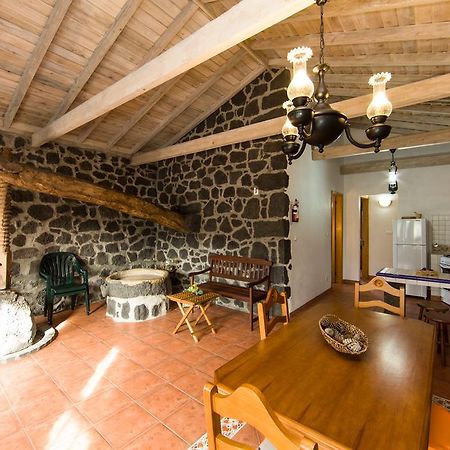 Casa Do Alambique Guest House Santa Luzia  Bagian luar foto