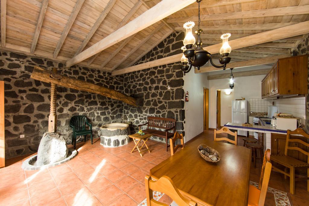 Casa Do Alambique Guest House Santa Luzia  Bagian luar foto